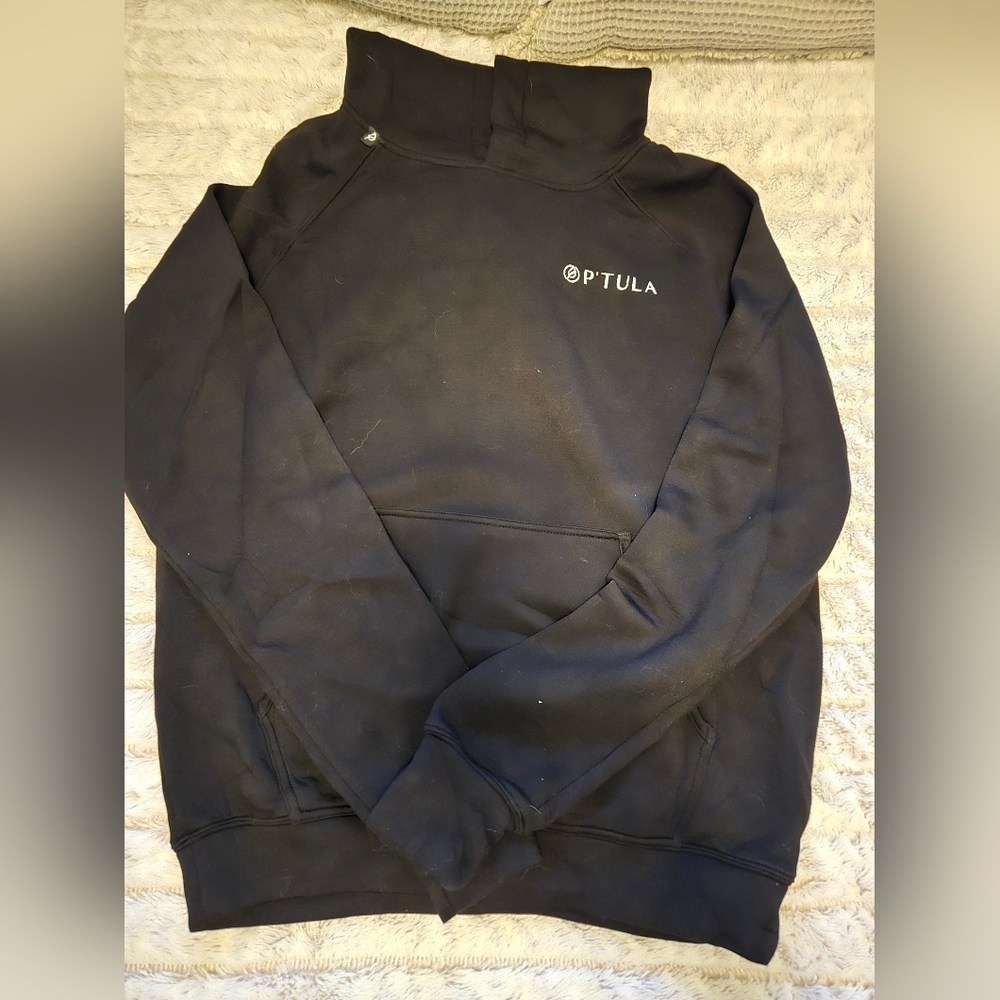 ptula Black Pullover Sweatshirt